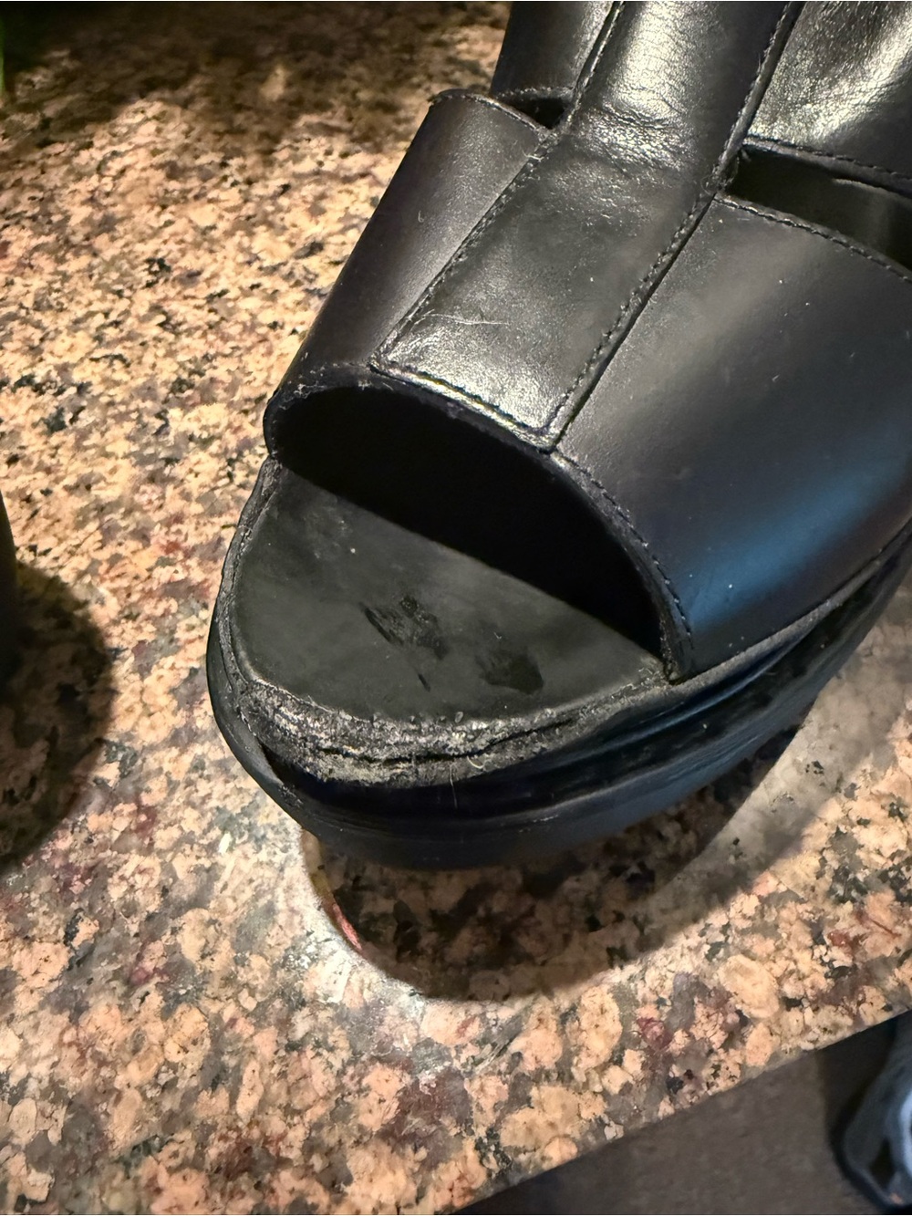 Women’s Dr Martens “Bessie” Sandals - Rare - Picture 5 of 10
